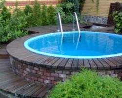 Si të bëni një pishinë në dacha (57 foto): punë përgatitore dhe instaluese